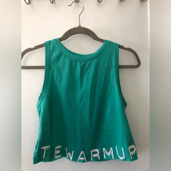 Cropped workout top - Picture 1 of 3